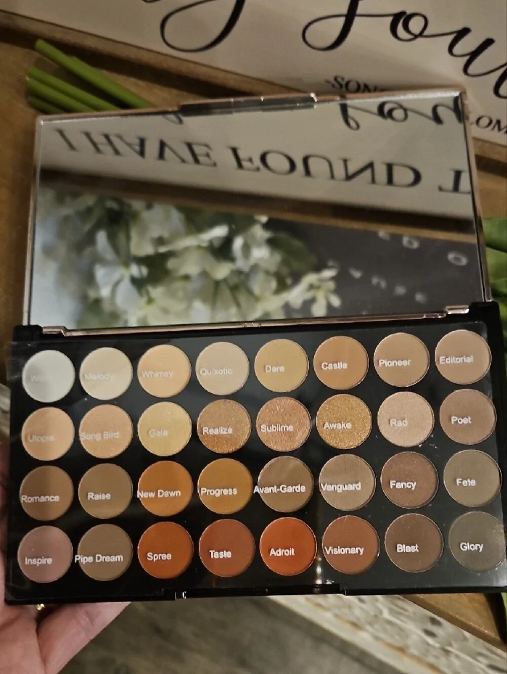 MakeupRevolution Warm Neutral Eyeshadow Palette — Cream, Tan, Gold, Brown Shades